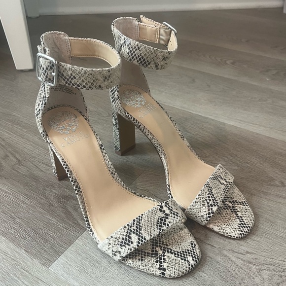 NWOT Vince Camuto Heels - Picture 1 of 6